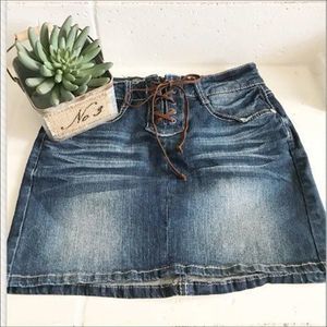 ♥️Truth Be Told Denim Skirt Jr.  Size 7